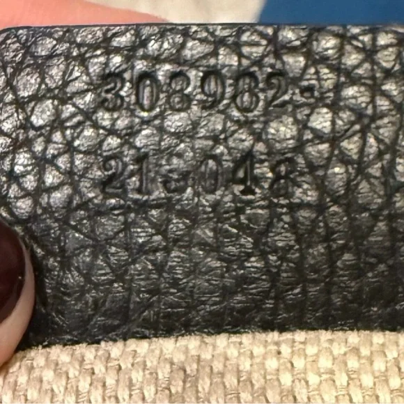 Gucci Black Pebbled Leather Shoulder Bag with Tassel and Gold Chain - Picture 7 of 7